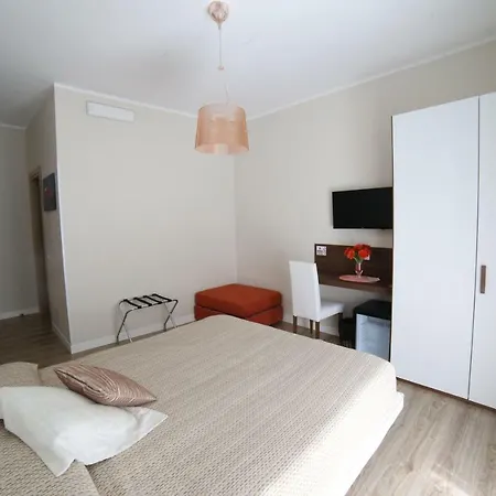 Coast Couette-café 4*