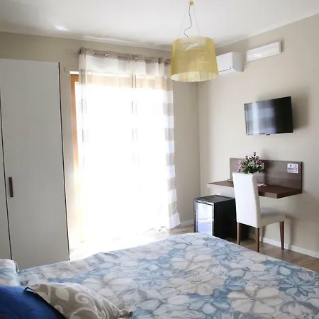 Oda ve Kahvaltı Coast Sorrento